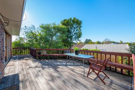 Photo of property in 40 Akoranga Drive, Northcote, Auckland, 0627