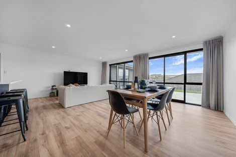 Photo of property in 13 Leathem Crescent, Pokeno, 2402