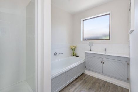 Photo of property in 88 Waratah Street, Avondale, Christchurch, 8061