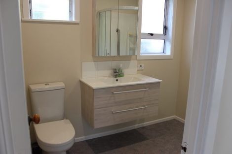 Photo of property in 56 Botany Road, Botany Downs, Auckland, 2010