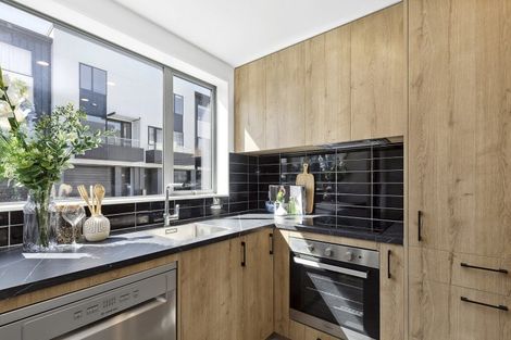 Photo of property in 34 John Street, Stokes Valley, Lower Hutt, 5019