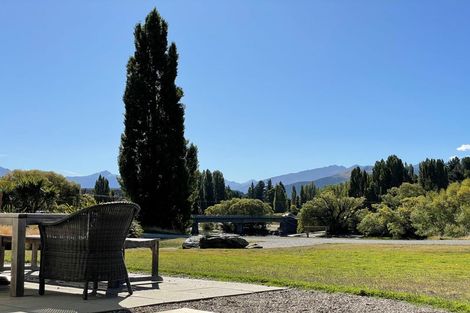 Photo of property in 2 Arklow Street, Albert Town, Wanaka, 9305