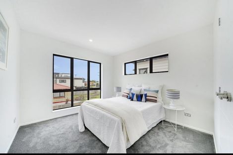 Photo of property in 115b Russell Road, Manurewa, Auckland, 2102