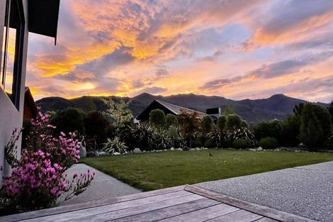 Photo of property in 4 Mcdonald Street, Wanaka, 9305