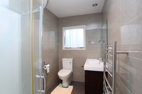 Photo of property in 11 Palmyra Way, Half Moon Bay, Auckland, 2012