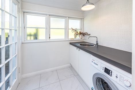 Photo of property in 55 Hipango Terrace, Durie Hill, Whanganui, 4500