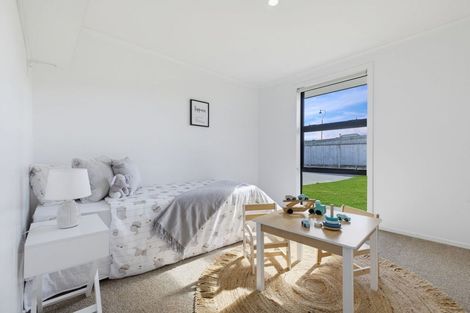 Photo of property in 15 Jersey Place, Bell Block, New Plymouth, 4312