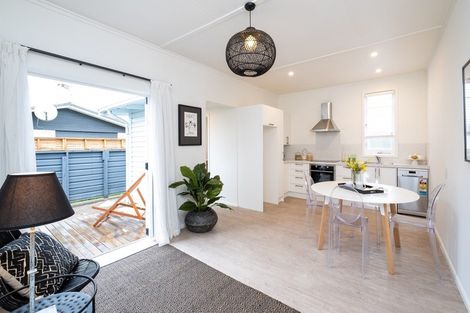 Photo of property in 305 Riverslea Road North, Parkvale, Hastings, 4122