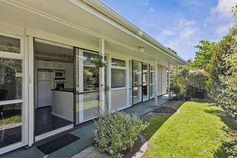 Photo of property in 35 Gray Avenue, Paraparaumu Beach, Paraparaumu, 5032