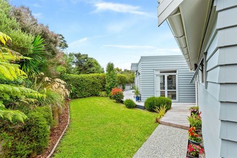 Photo of property in 8 Graceview Way, West Harbour, Auckland, 0618