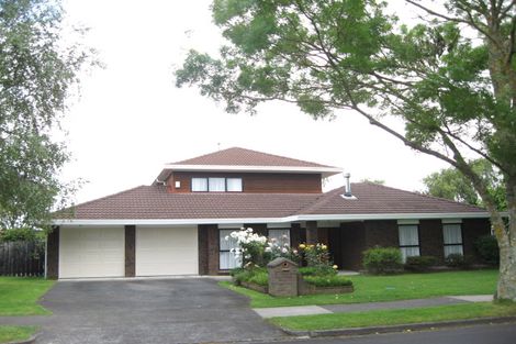 Photo of property in 83 Walter Strevens Drive, Conifer Grove, Takanini, 2112