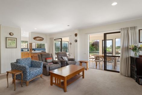 Photo of property in 16 Pohutukawa Drive, Athenree, Katikati, 3177