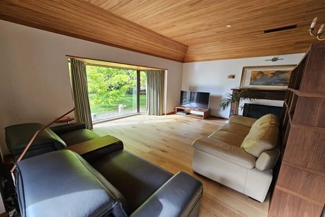 Photo of property in 18 Kaipara Road, Papakura, 2582