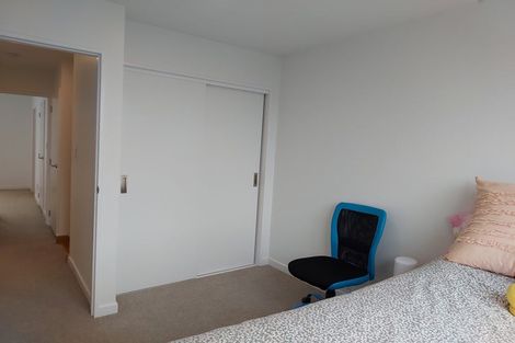 Photo of property in 2/210 Karori Road, Karori, Wellington, 6012