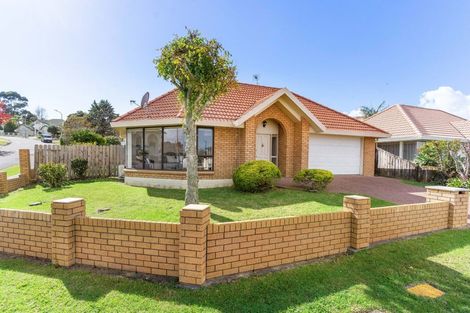 Photo of property in 1/62 Alicia Road, Somerville, Auckland, 2014