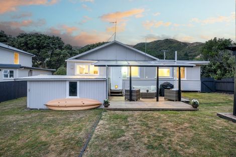 Photo of property in 3 Onepu Road, Pukerua Bay, 5026