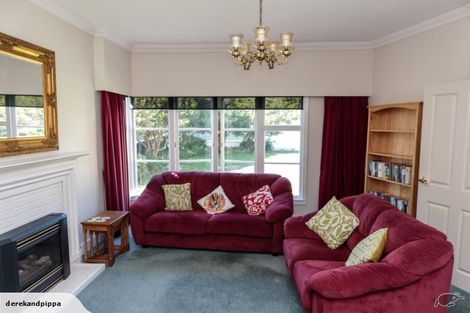 Photo of property in 17 Peakes Road, Saint Johns Hill, Whanganui, 4501