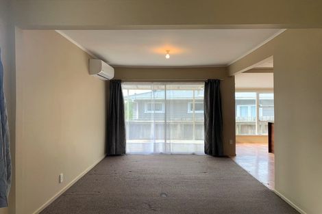 Photo of property in 3 Nile Road, Kelston, Auckland, 0602