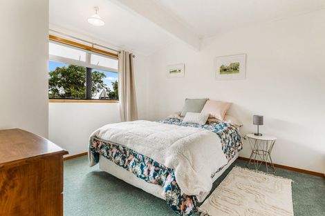 Photo of property in 14a Chablis Place, Henderson, Auckland, 0612