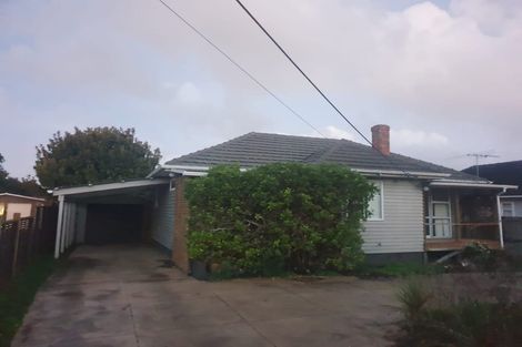 Photo of property in 8 River Road, Te Atatu Peninsula, Auckland, 0610