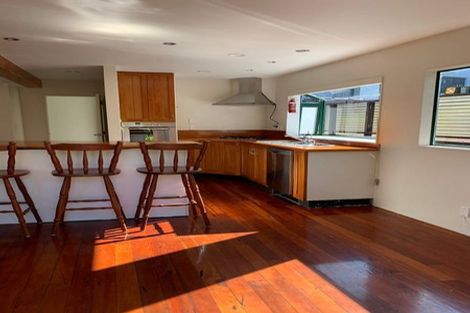 Photo of property in 662 Beach Road, Browns Bay, Auckland, 0630