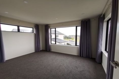 Photo of property in 29 Westgate Drive, Westgate, Auckland, 0614