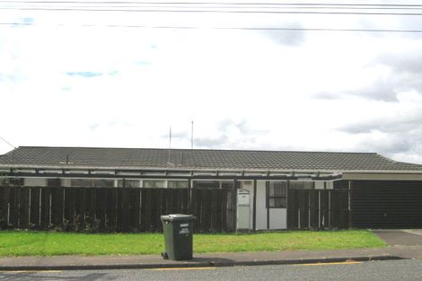 Photo of property in 5 St Peters Street, Northcote, Auckland, 0627