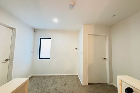 Photo of property in 2/2 Smiths Avenue, Papakura, 2110