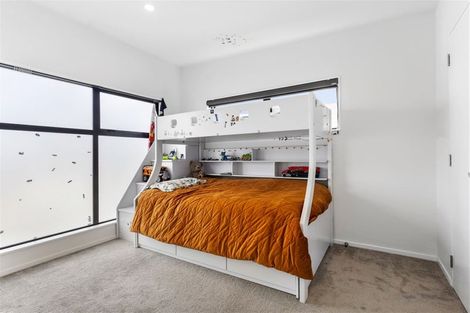 Photo of property in 8b Edgar Pearce Place, Howick, Auckland, 2014