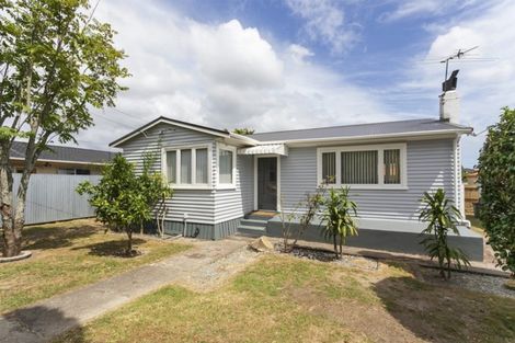 Photo of property in 1/5 Woodside Road, Manurewa, Auckland, 2102