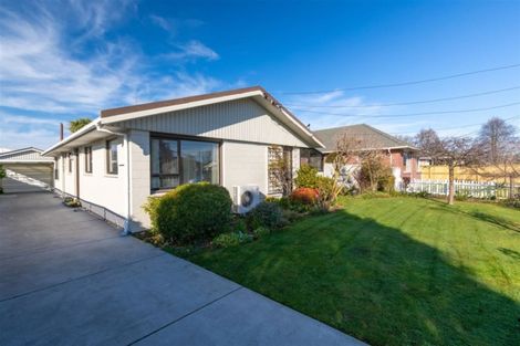 Photo of property in 8 Erin Crescent, Mairehau, Christchurch, 8013
