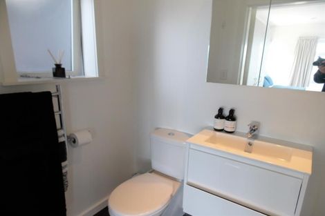 Photo of property in 1a Clive Road, Khandallah, Wellington, 6035