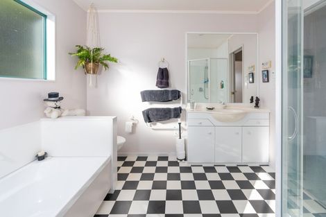 Photo of property in 2/83 Townsend Road, Miramar, Wellington, 6022