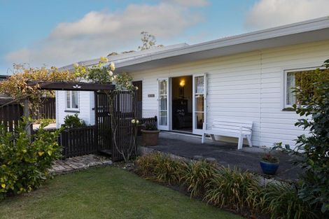 Photo of property in 35 Shakespeare Street, Leamington, Cambridge, 3432