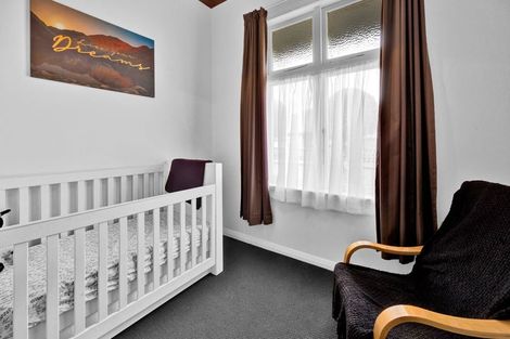 Photo of property in 21 Maire Street, Hawera, 4610