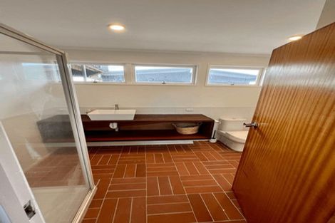 Photo of property in 1/51 East Coast Road, Milford, Auckland, 0620