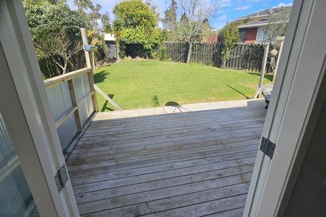 Photo of property in 28 Velma Road, Hillcrest, Auckland, 0627
