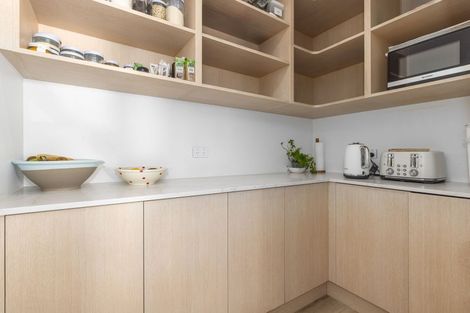 Photo of property in 86 Kotare Street, Waikanae, 5036