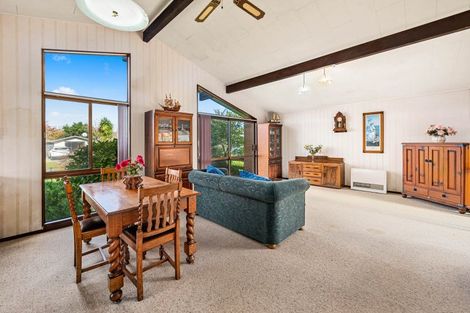 Photo of property in 34 Neri Crescent, Pomare, Rotorua, 3015