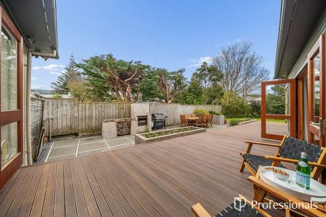 Photo of property in 1 Thornycroft Avenue, Epuni, Lower Hutt, 5011