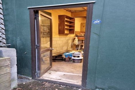 Photo of property in 31a Camellia Terrace, Maungaraki, Lower Hutt, 5010