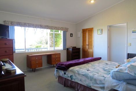 Photo of property in 1990 Long Bay Road, Coromandel, 3581