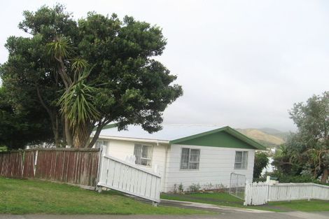 Photo of property in 40 Conclusion Street, Ascot Park, Porirua, 5024