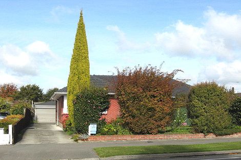 Photo of property in 4 Grahams Road, Ilam, Christchurch, 8041