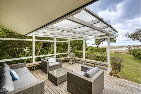 Photo of property in 106 Tiakitai Road, Waimarama, Havelock North, 4294