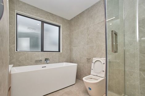 Photo of property in 36b Eastern Beach Road, Bucklands Beach, Auckland, 2012