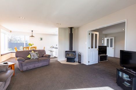 Photo of property in 2 Forest Drive, Parklands, Christchurch, 8083