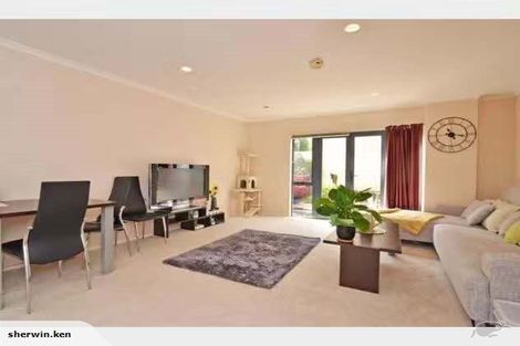 Photo of property in Tuscany Way, 1/3 Ambrico Place, New Lynn, Auckland, 0600