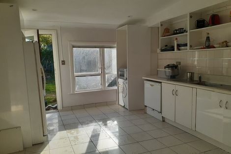 Photo of property in 6-10 Mudges Terrace, Newtown, Wellington, 6021