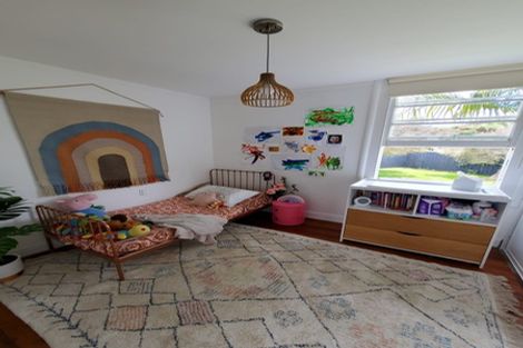 Photo of property in 57a Springs Road, Parakai, 0830